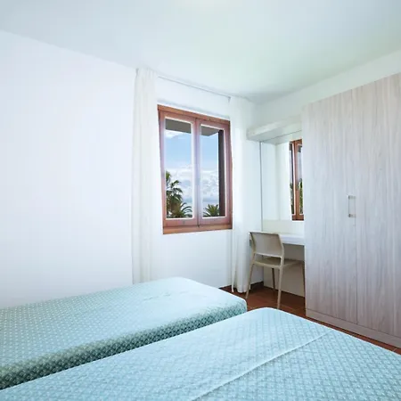 Ξενοδοχείο με διαμερίσματα Elle Σαν Μπενεντέτο ντελ Τρόντο