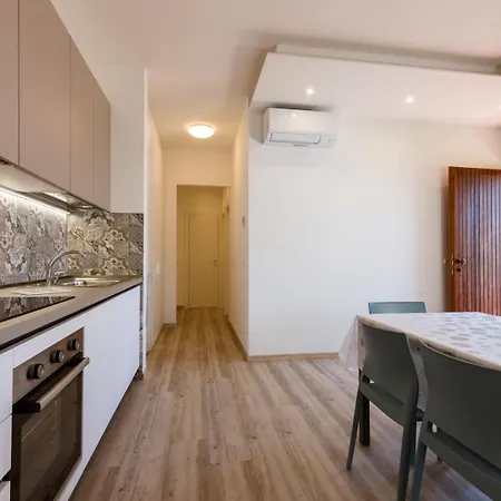 Ξενοδοχείο με διαμερίσματα Elle