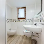 Elle Aparthotel 4*